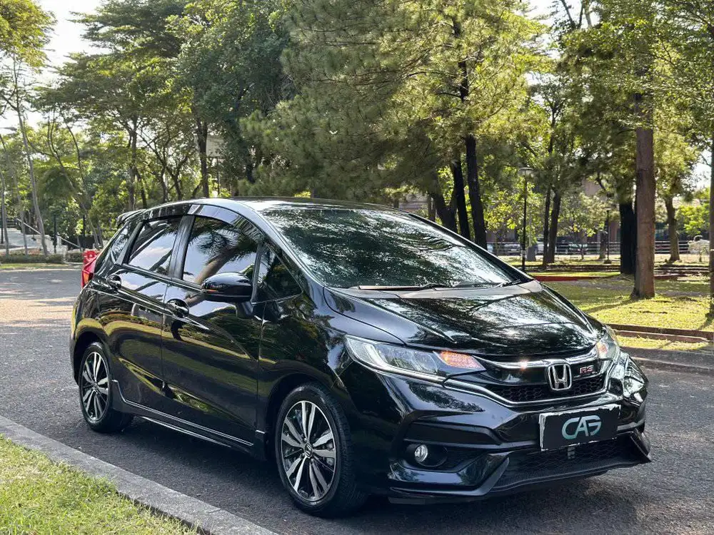 JAZZ RS AT 2018/JAZZ RS CVT MATIC AUTOMATIC HITAM 2018