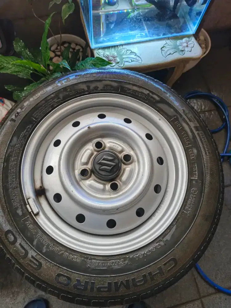 Velg kaleng ring 13 bawaan Karimun Wagon R type GA