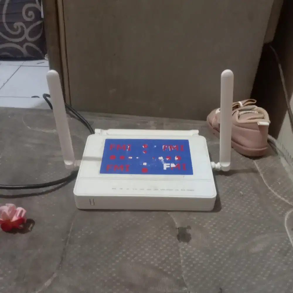 Router wifi dan adaptor