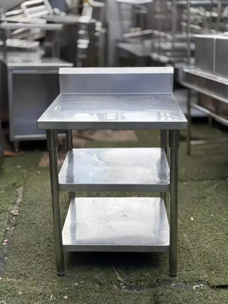 MEJA 3 SUSUN BACKSPLASH 

Ukuran 67x75x85