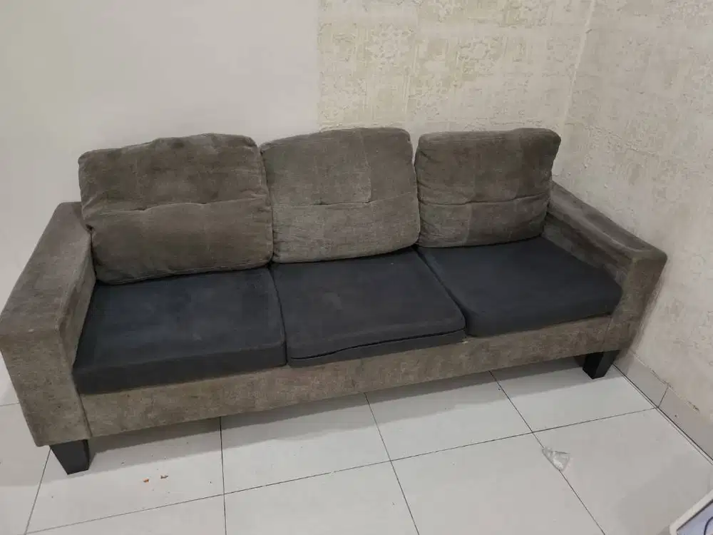 Dijual sofa bekas masih layak pakai