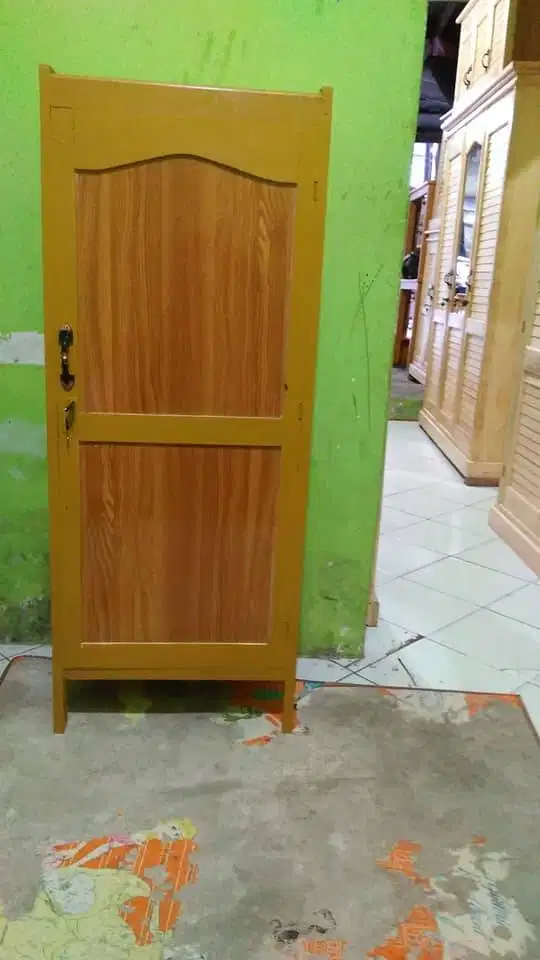 Lemari Pakaian Pintu 1