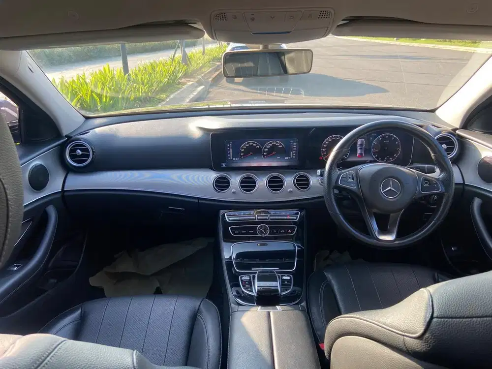Mercedes-Benz E200 2018 Bensin