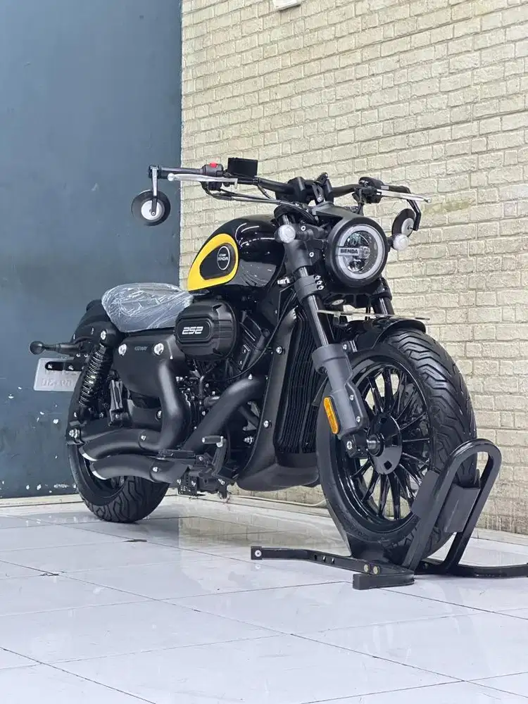 Keeway Benda 252 2025 DK Bali KM 800Perak Pajak panjang - Zaky Mustika