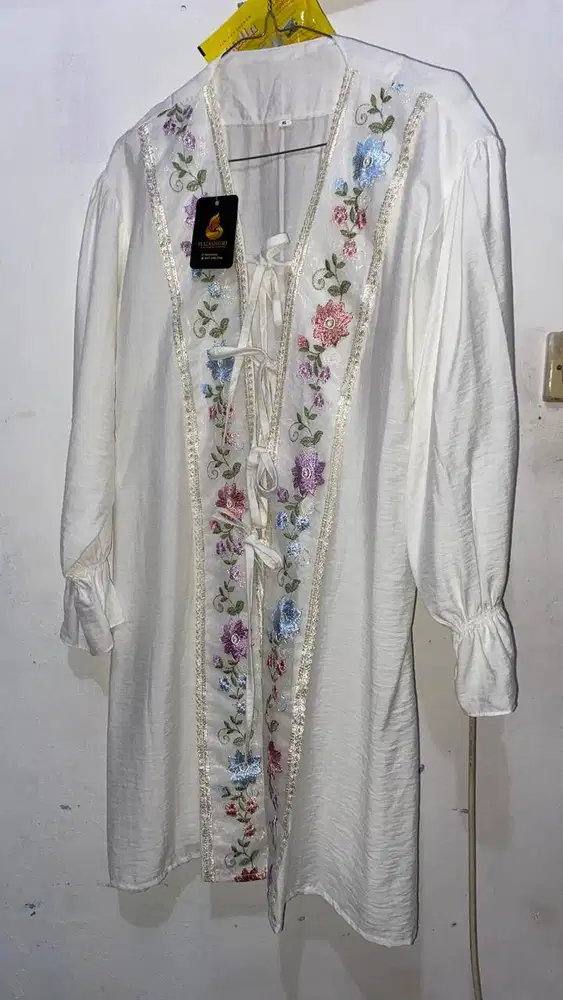 Tunik Daisy Bordir Vintage Wanita – Semi Outer Cantik
