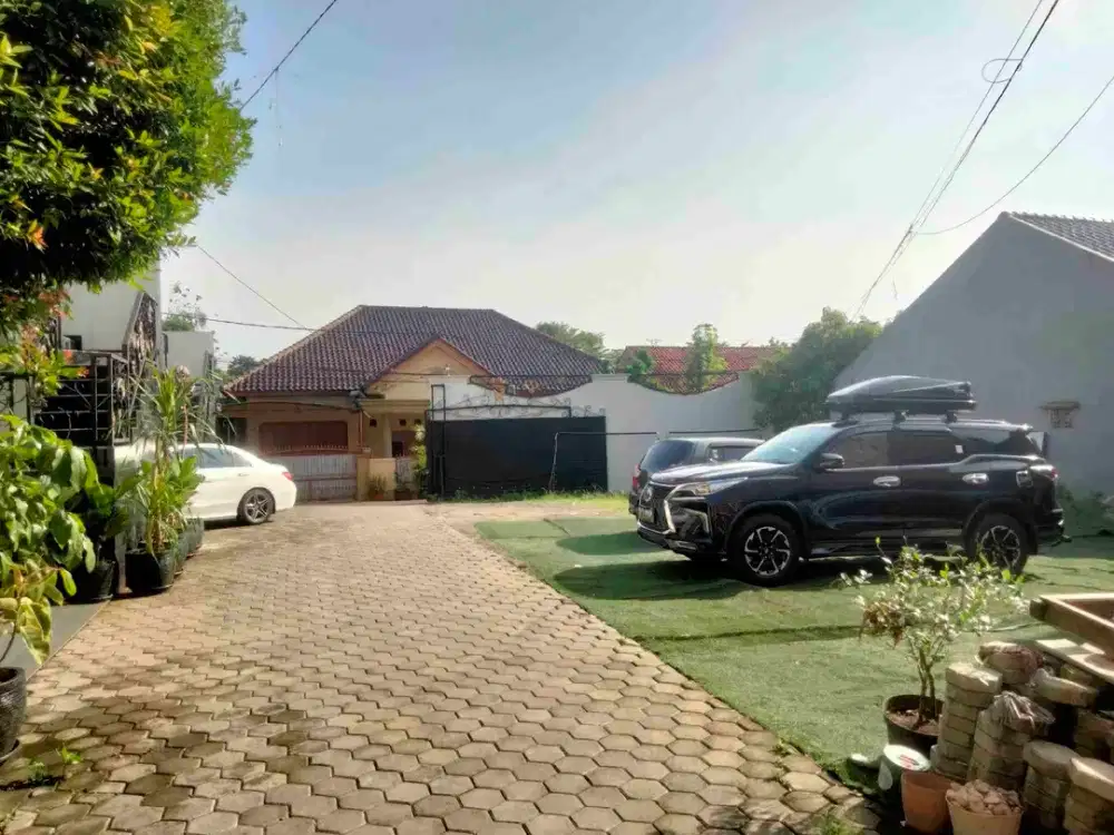 Disewakan Rumah 2 Lantai Dkt dr Tol TB simatupang