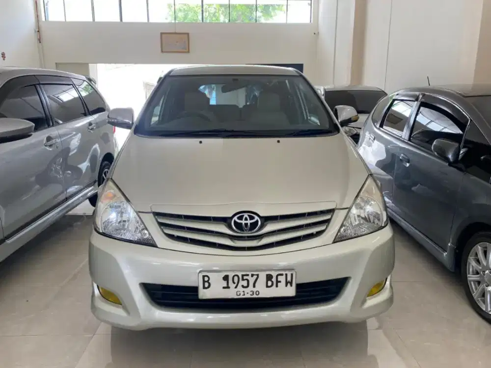 Toyota Kijang Innova 2010 Diesel