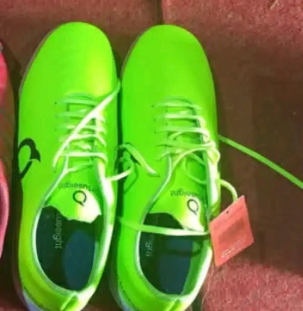 Sepatu futsal baru blm pernah dipake