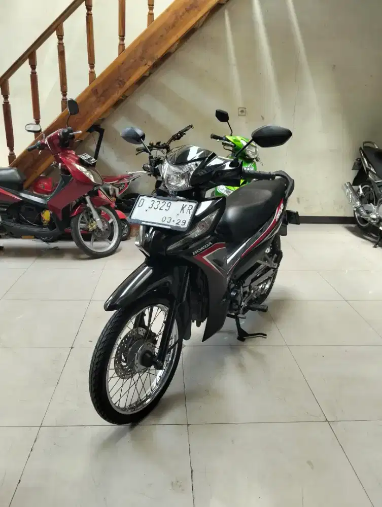 HONDA REVO FI TAHUN 2014 MULUS