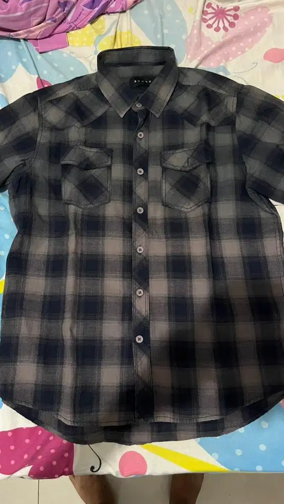 kemeja rucas seperti baru