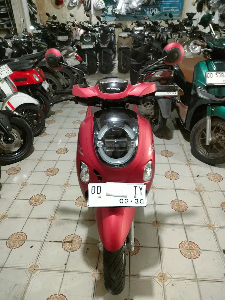 Honda Scoopy 2025 merah