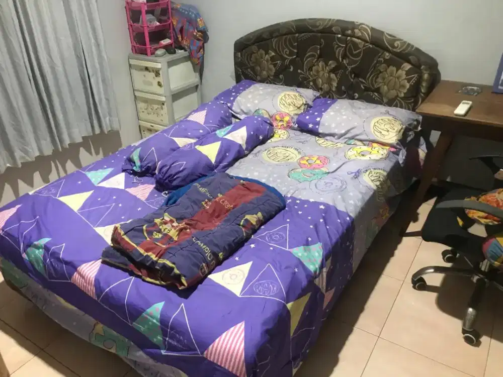 Dijual Cepat Spring Bed Ranjang Kasur Full Set Uk. 120 x 200 cm