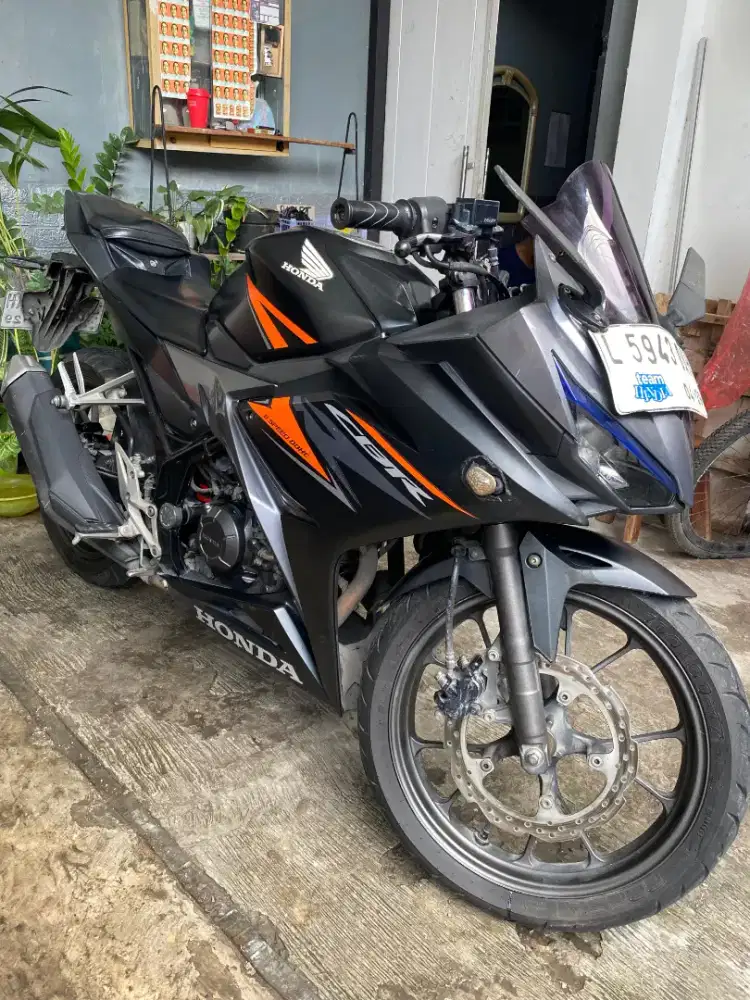 CBR 150 R 2019 SBY BARAT