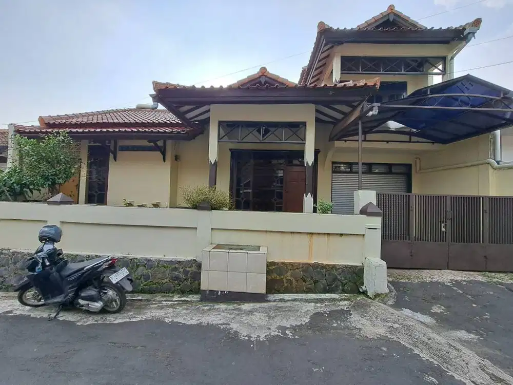 DI JUAL BUTUH CEPAT RUMAH DALAM KOMPLEK DI CIMAHI UTARA