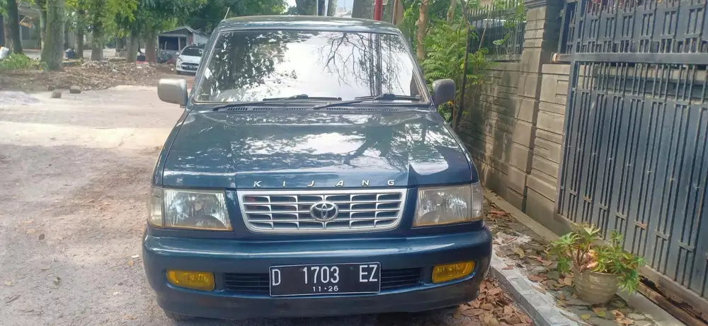 Toyota Kijang 2000 Bensin