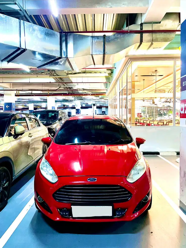 Ford Fiesta 1.5 S M/T 2013