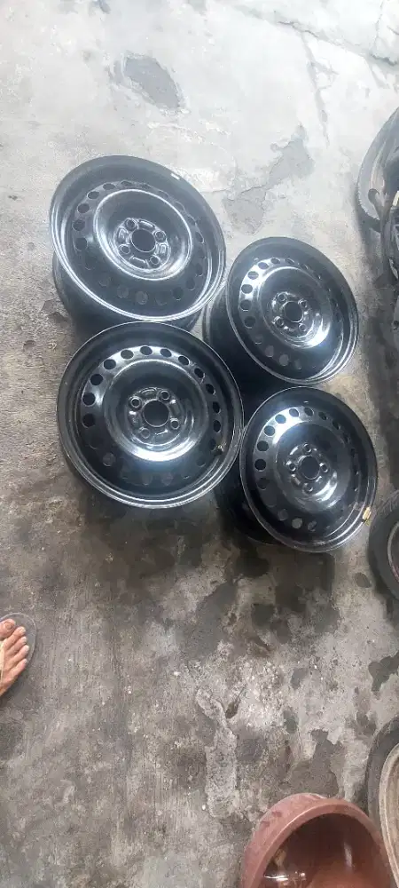 Velg kaleng r14 oem daihatsu calya sigra bahan kalcer