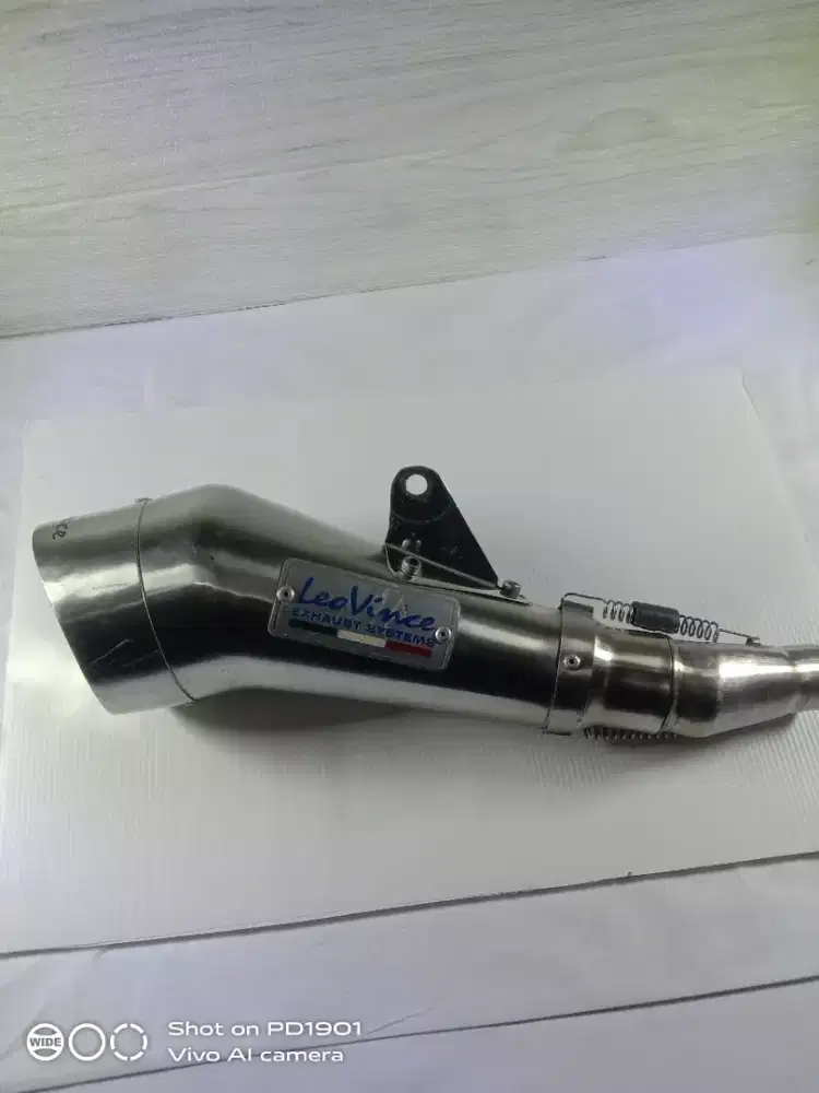 Knalpot racing Kawasaki ninja silencer Leo vince