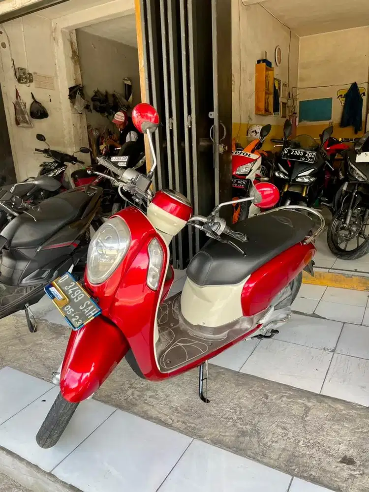 Honda Scoopy Fi 2013
