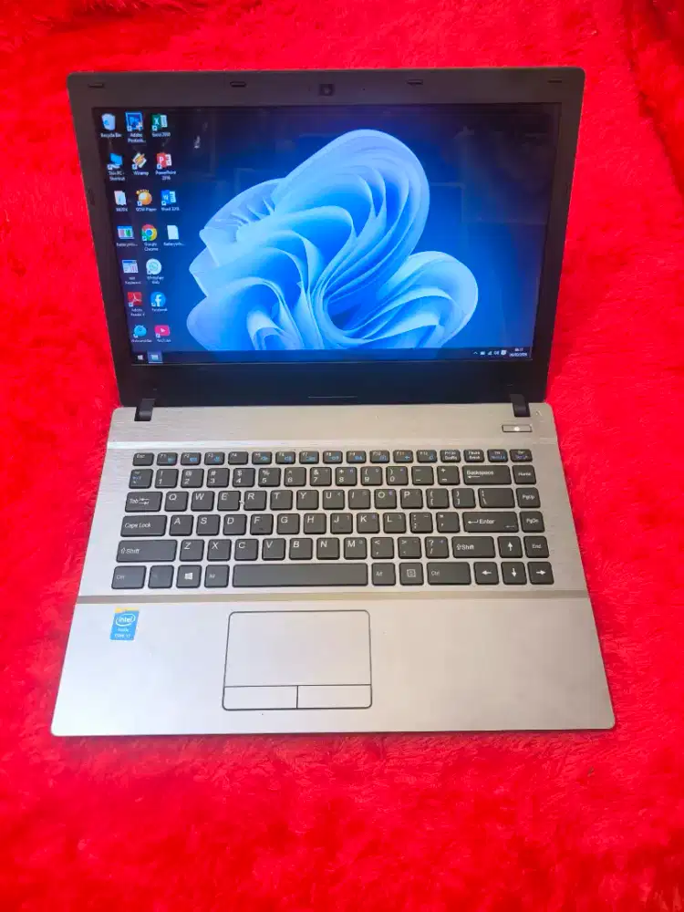 DIJUAL LAPTOP PLUTO SLIM,KENCANG,CORE I5 GEN 5,RAM 8 GB,HDD 500 GB.