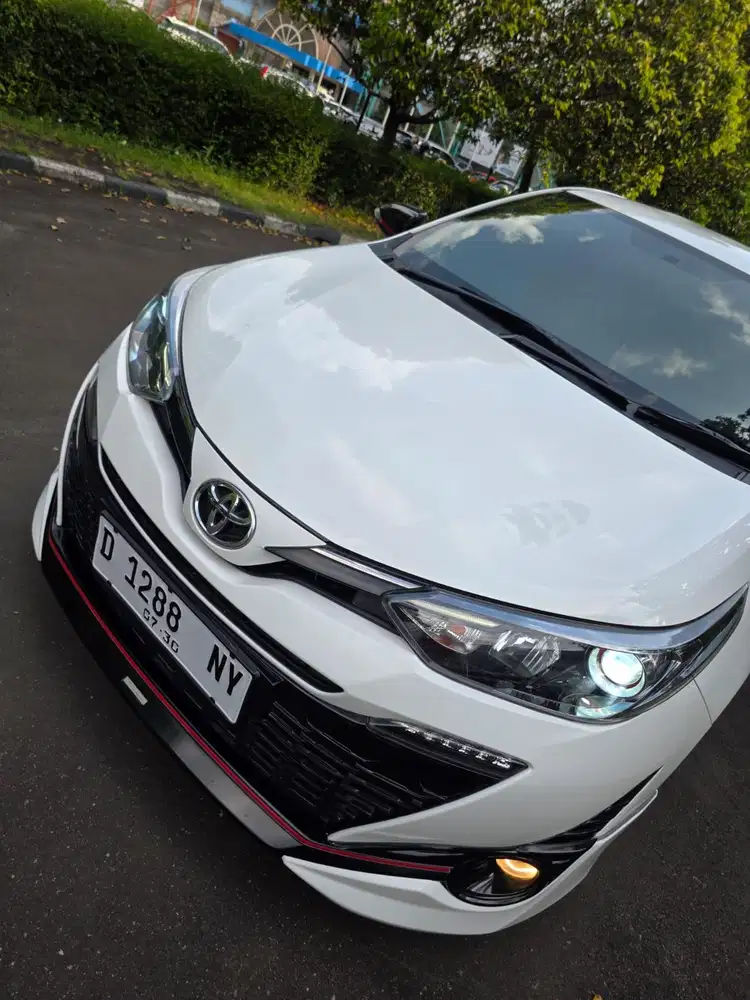 Toyota Yaris S Trd 7Ab 2018 joker putih at mulus antik km low terawat