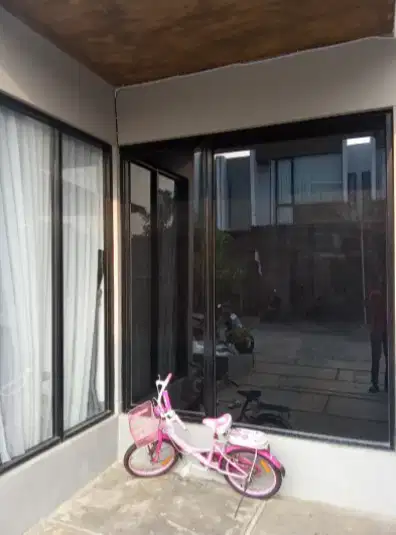 Pasang Sticker Kaca Film - Kaca Film Riben - KacaFilm SANBLAST es