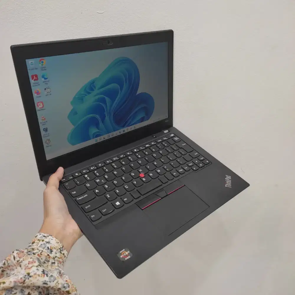LENOVO THINKPAD A285 AMD RYZEN 5 PRO 2500U RAM 8 GB SSD 256 GB 13 INCH