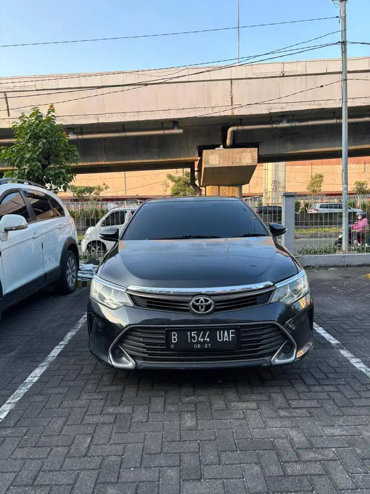 Mobil Toyota Camry Tahun 2015 2,5V AT