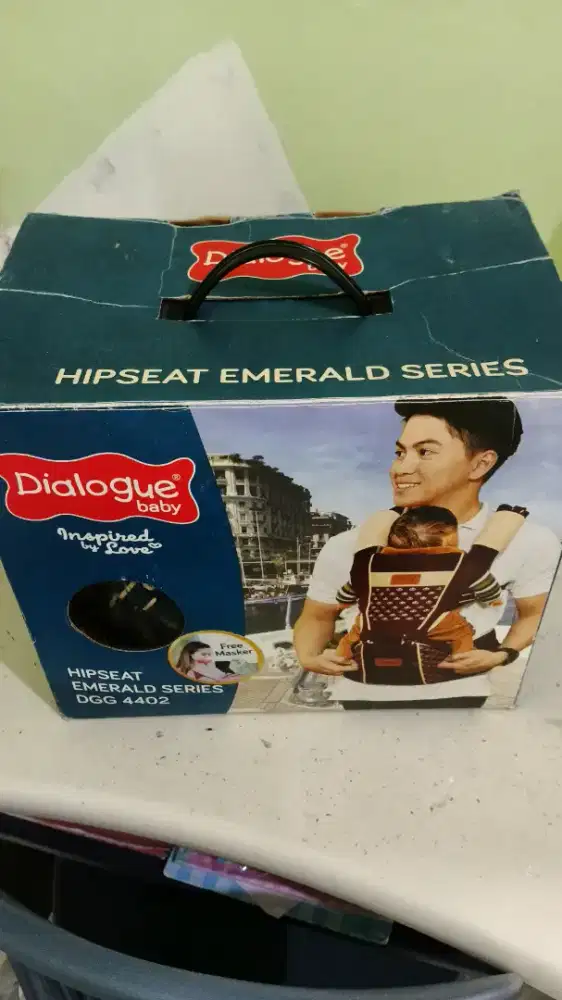 Gendongan Bayi Hipseat Dialogue
