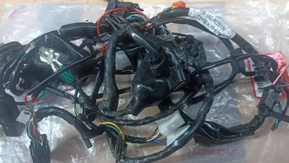 Kabel bodi CB150R led K15G/920 (2015-2017)