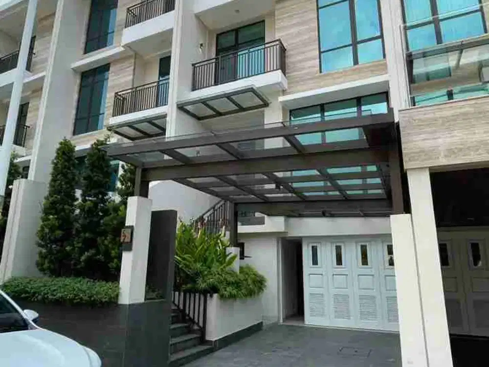 Dijual Rumah Townhouse Mewah 4 Lantai Pondok Indah