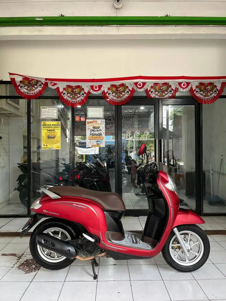 KTP DAERAH BISA DI BANTU CASH/CREDIT SCOOPY STYLISH 2018 LIKE NEW