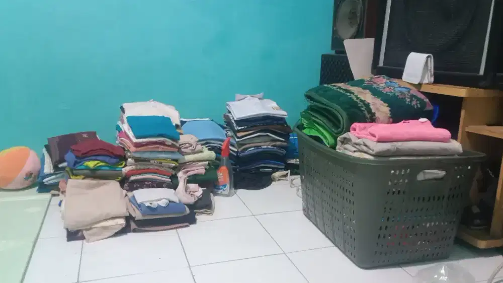 Terima jasa setrika pakaian