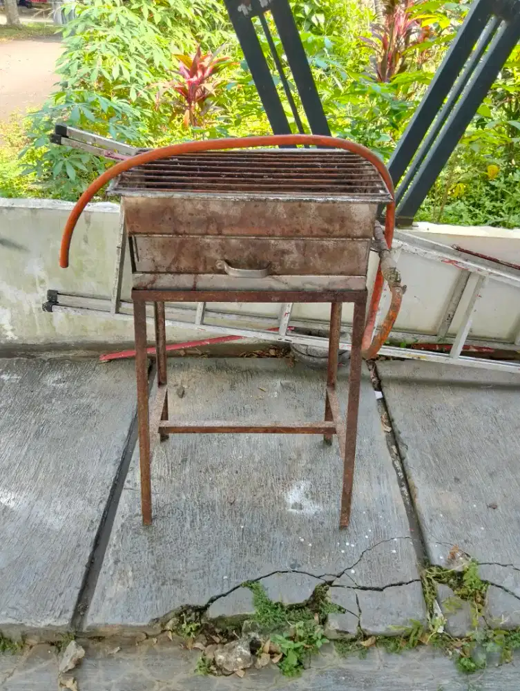 Alat pembakaran edisi tutup resto