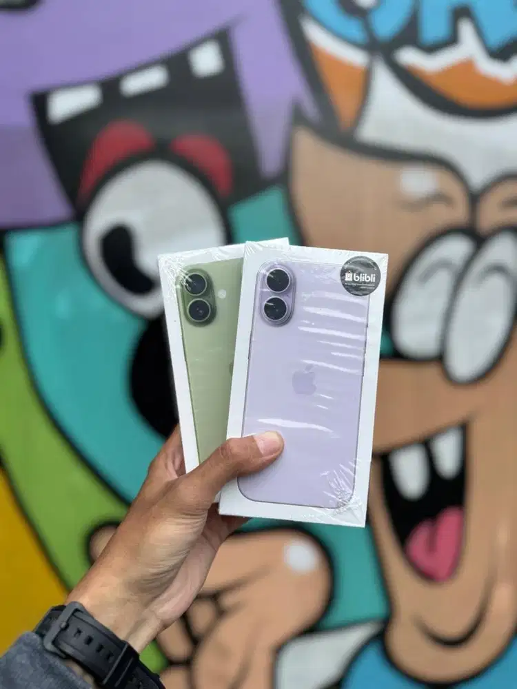 17 256GB, NEW BNIB (SAGE DAN ULTRAMARINE)