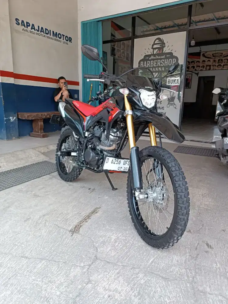 HONDA CRF 150 L TAHUN 2025 SEPERTI BARU