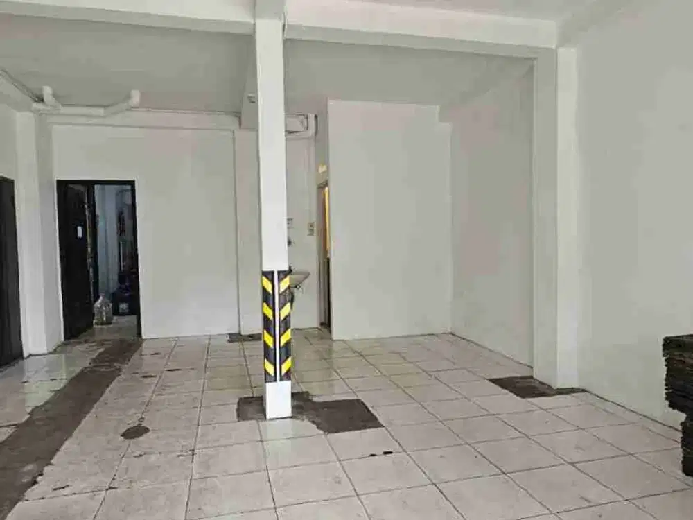 Disewakan Ruko Satu Lantai Di Cipinang