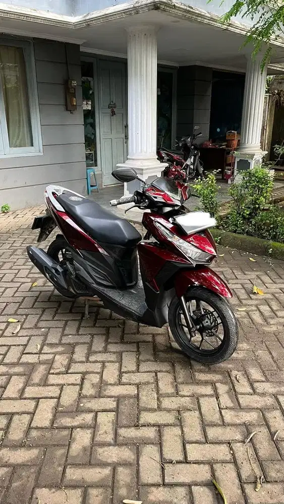 VARIO 125 LED OLD 2015 iss