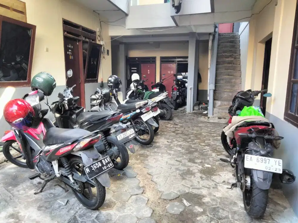 Menerima kos untuk Putra