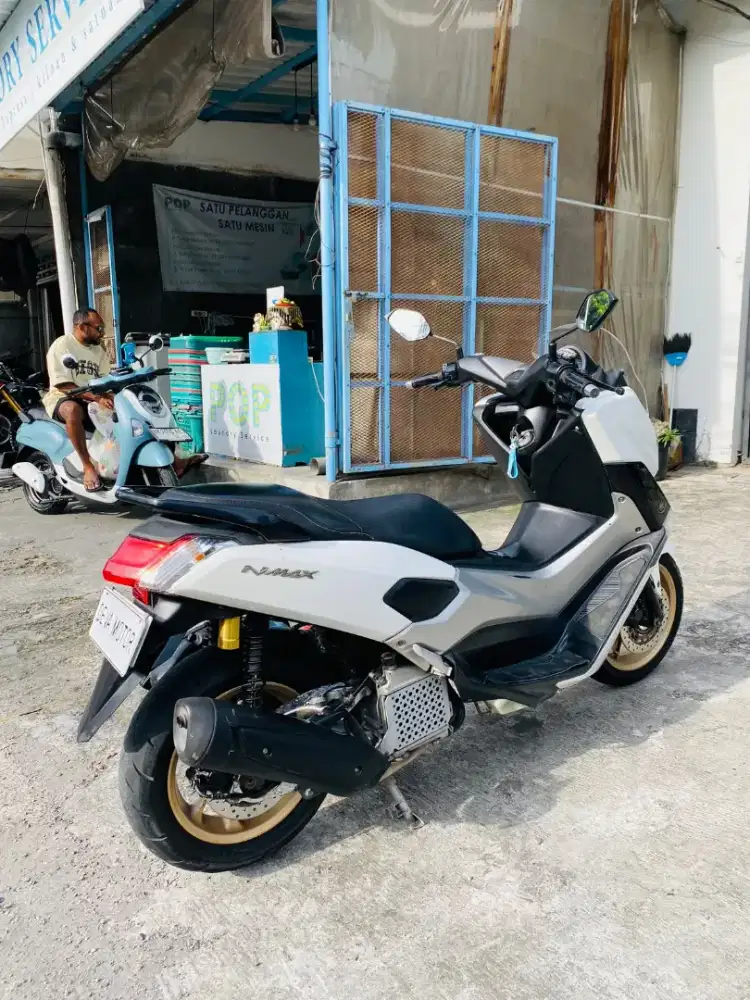 Nmax 2018 putih Deva motor
