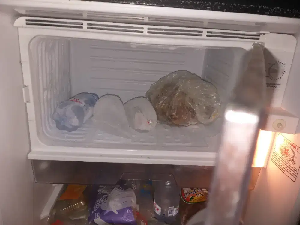 Kulkas rmh tngga baru 2 th an lengkap normal dngin beku free llmove