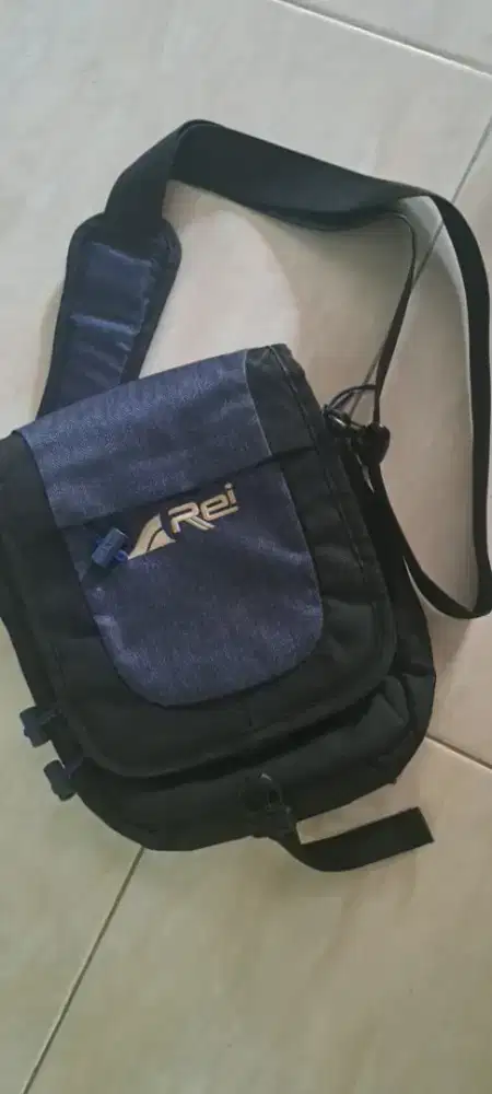 Tas Arei kondisi baik