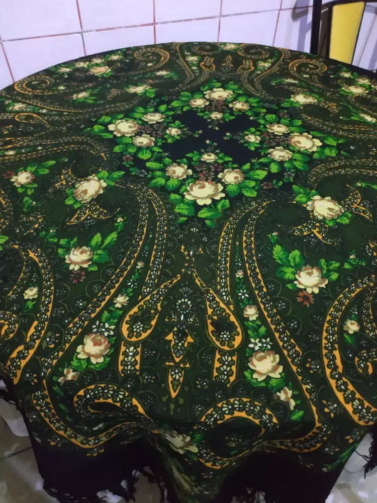 Taplak meja makan buatan Bankok