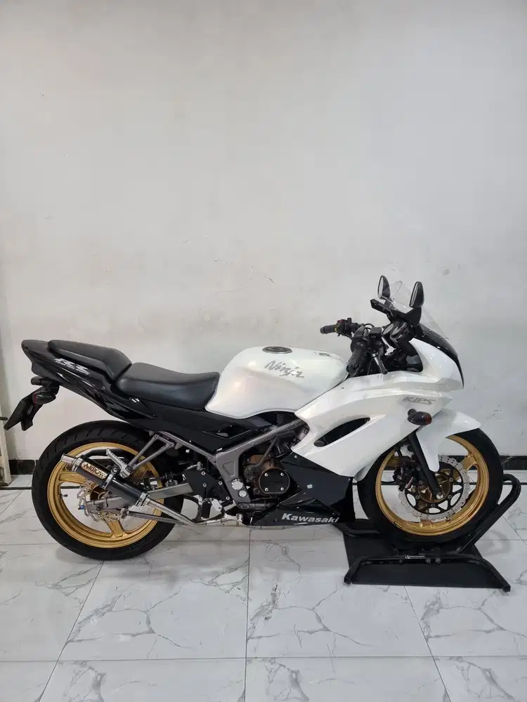 Kawasaki Ninja RR 150 Superkips 2013 bulan 8 Siap sunmori ninja r ss