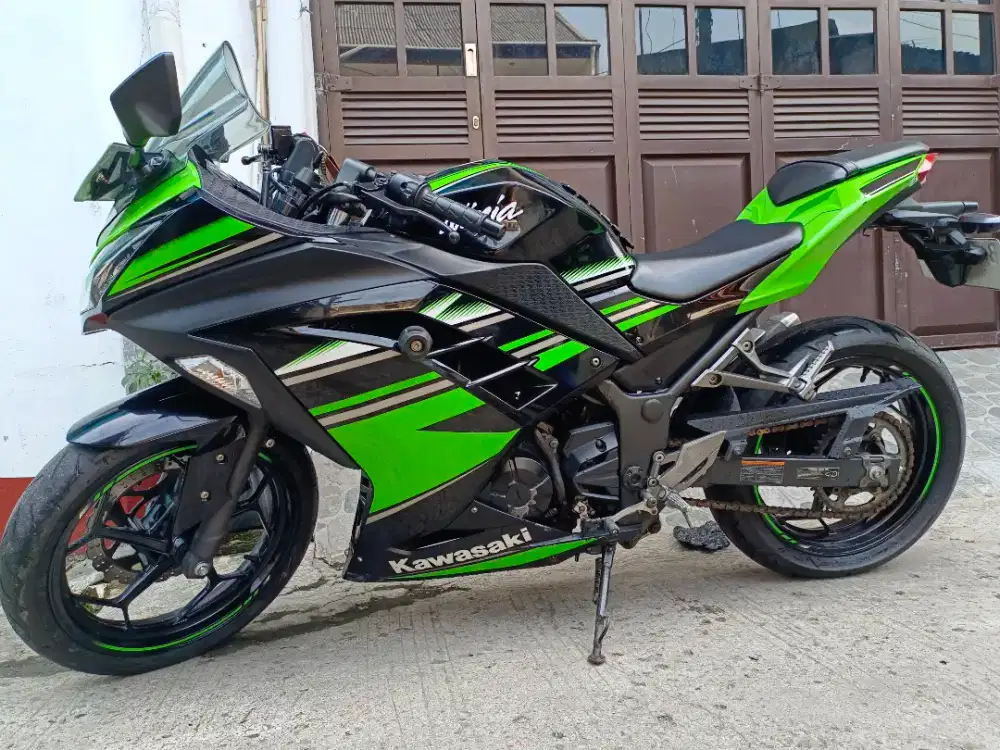Kawasaki Ninja FI 250CC Dua Silinder SE Tahun 2017 GRESSS Siap GasPOLL
