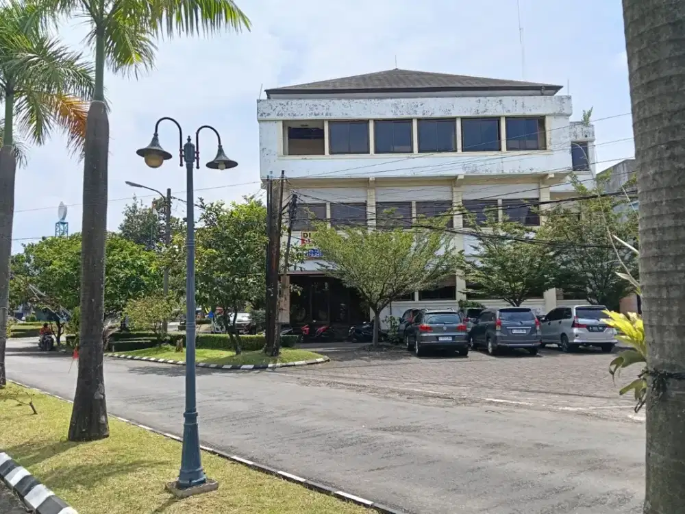 GEDUNG 3 LT DI SOEKARNO HATTA BANDUNG