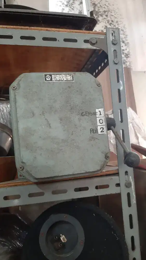 Manual Transfer Switch