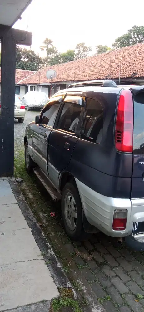 Daihatsu Taruna 2000 Bensin