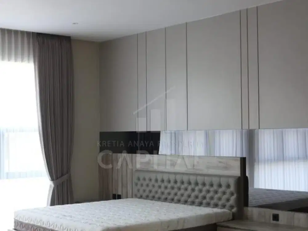 RUMAH MEWAH BANGUNAN BARU DI SETIABUDI REGENCY