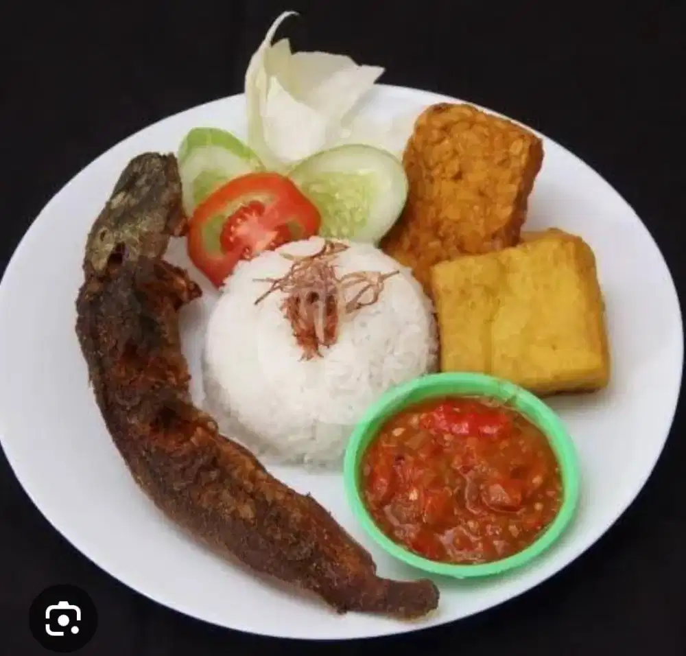 di butuhkan wanita yg bisa bantu semua pekerjaan di warung